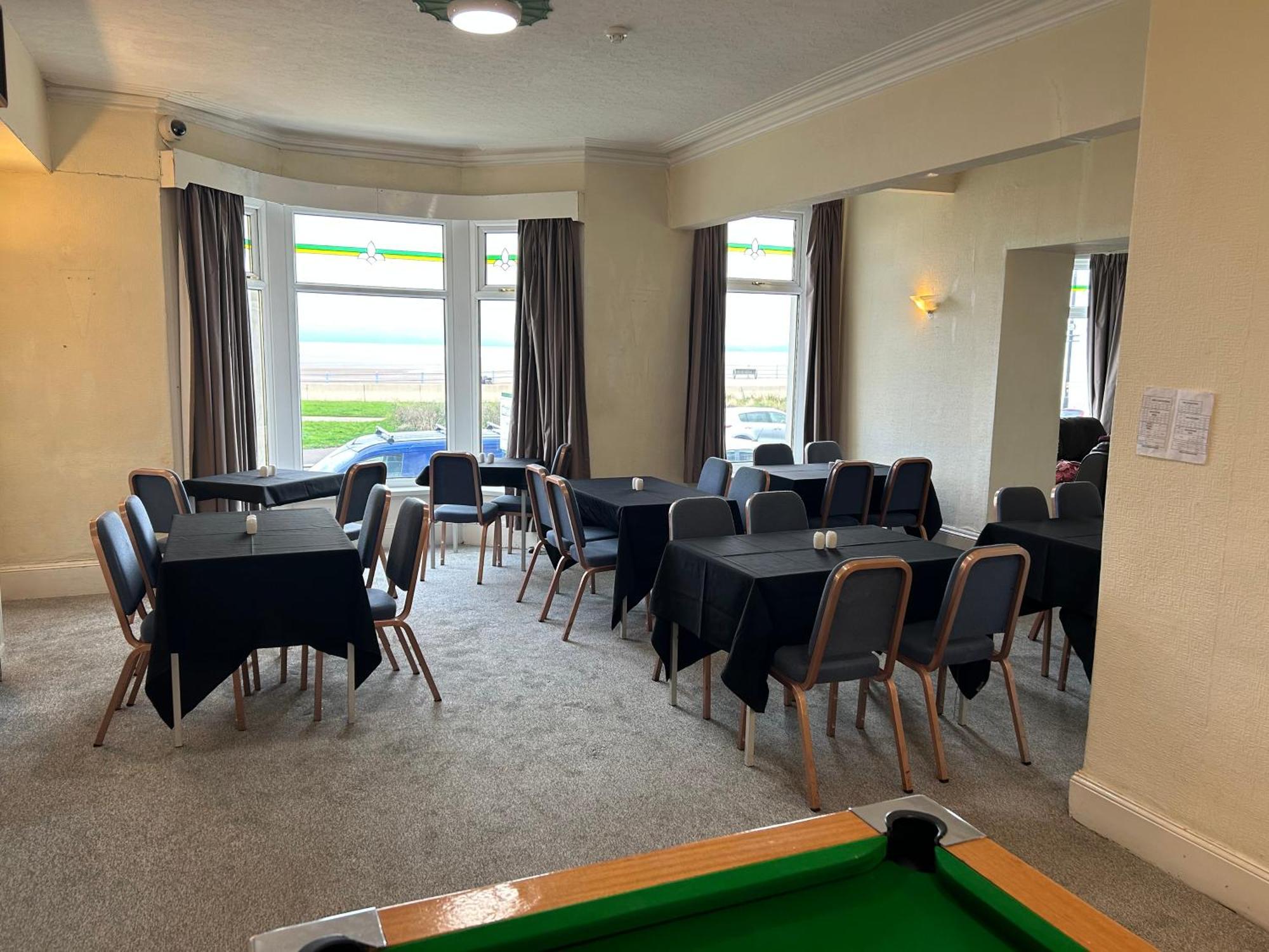 The Clifton Seafront Hotel Моркем Екстер'єр фото