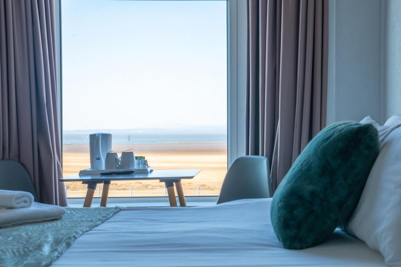 The Clifton Seafront Hotel Моркем Екстер'єр фото